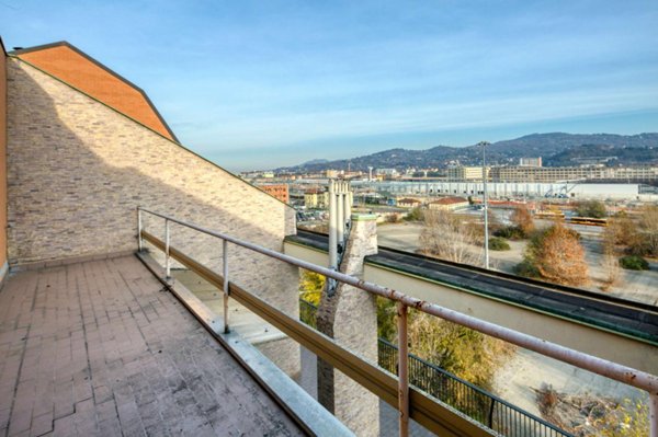 appartamento in vendita a Torino in zona Lingotto