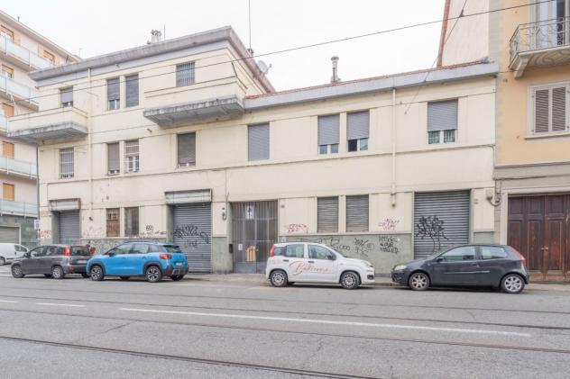 appartamento in vendita a Torino in zona Aurora