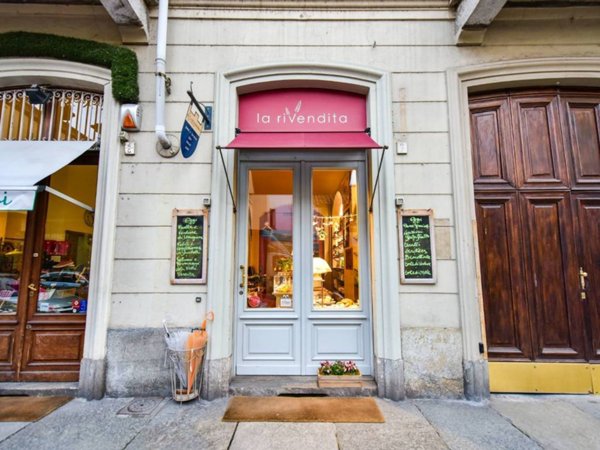 negozio in vendita a Torino in zona Gran Madre