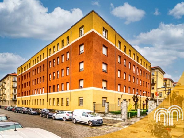 appartamento in vendita a Torino in zona Cenisia