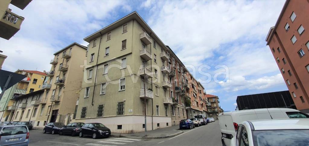 appartamento in vendita a Torino in zona Borgata Vittoria