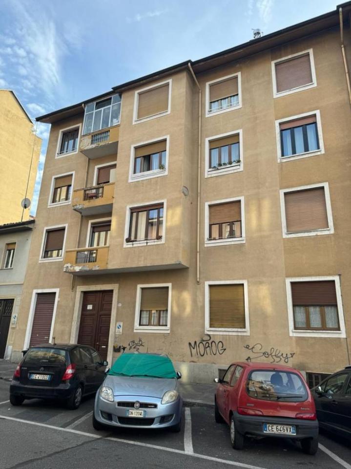 locale di sgombero in vendita a Torino in zona Mirafiori Sud