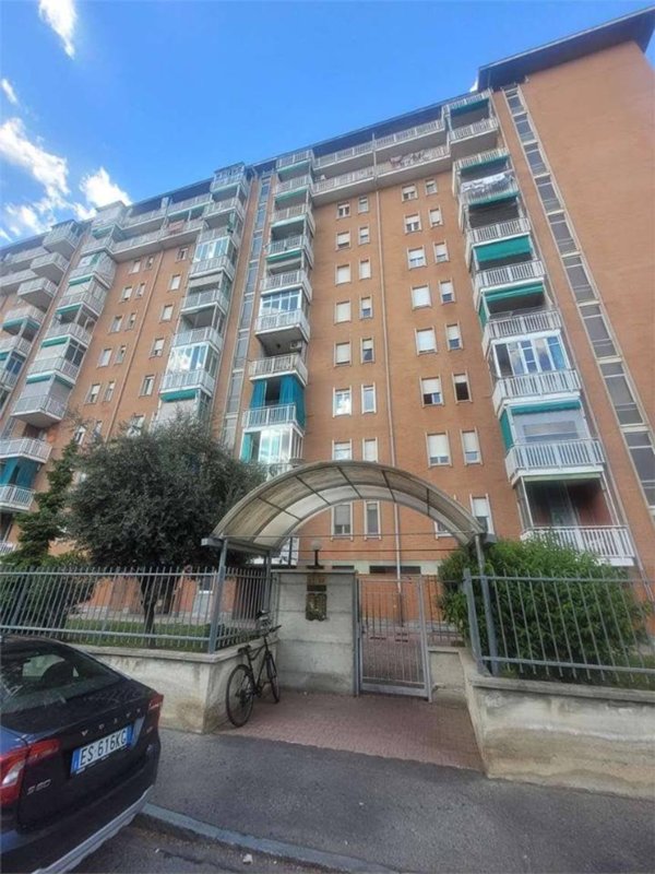 appartamento in vendita a Torino in zona Mirafiori Nord