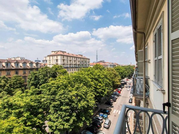 appartamento in vendita a Torino in zona Centro Storico