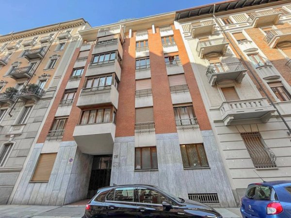 appartamento in vendita a Torino in zona Crocetta