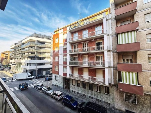 appartamento in vendita a Torino in zona Santa Rita