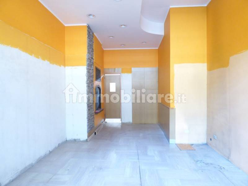 negozio in vendita a Torino in zona Millefonti