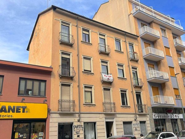 negozio in vendita a Torino in zona Borgo San Paolo