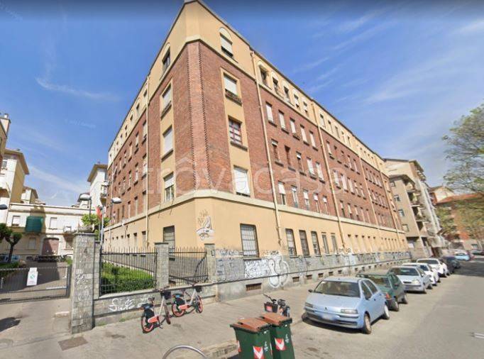 appartamento in vendita a Torino in zona Cenisia