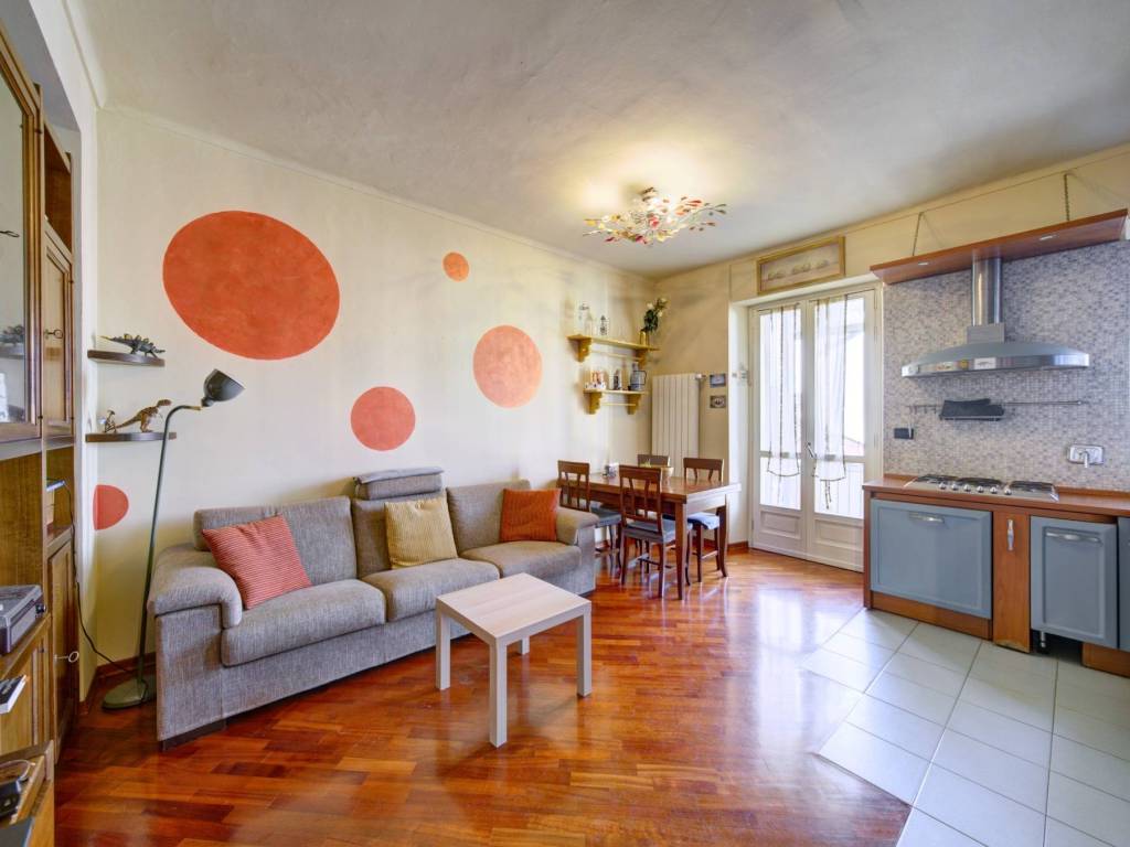 appartamento in vendita a Torino in zona Parella