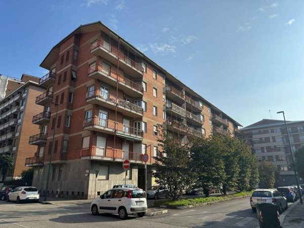 appartamento in vendita a Torino in zona Mirafiori Nord