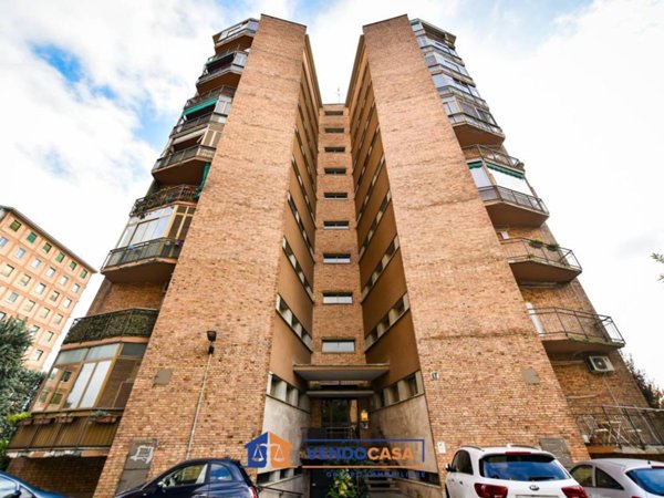 appartamento in vendita a Torino in zona Santa Rita
