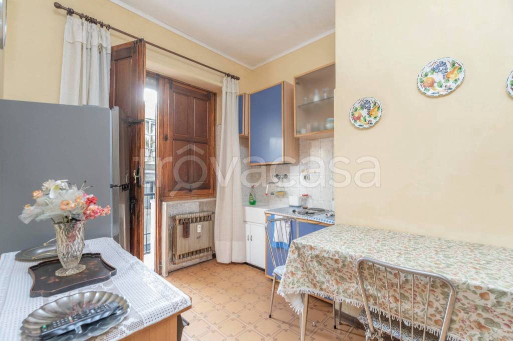 appartamento in vendita a Torino in zona Aurora