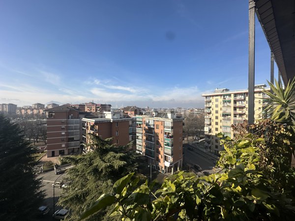 appartamento in vendita a Torino in zona Lucento