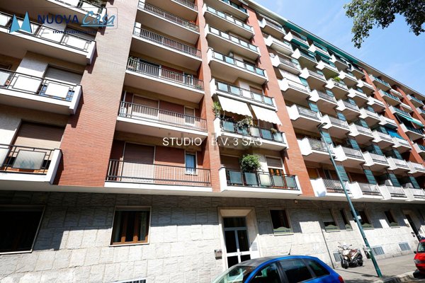 appartamento in vendita a Torino in zona Borgata Vittoria