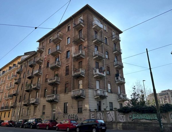 appartamento in vendita a Torino in zona Aurora