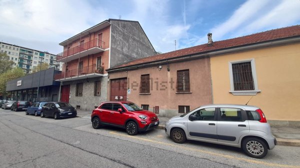 locale di sgombero in vendita a Torino in zona Lingotto