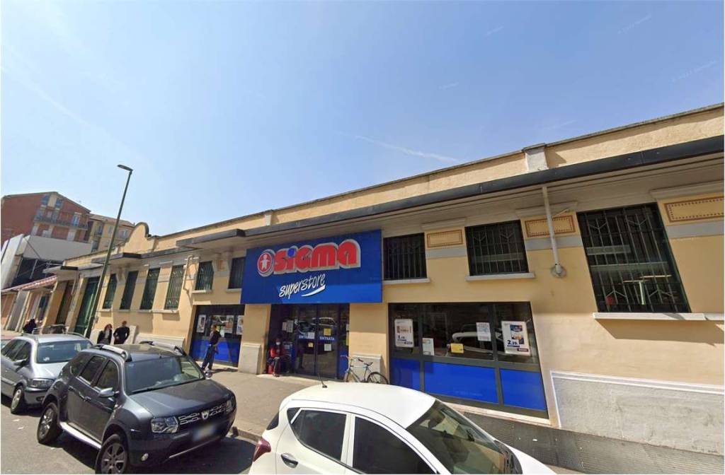 negozio in vendita a Torino in zona Parella