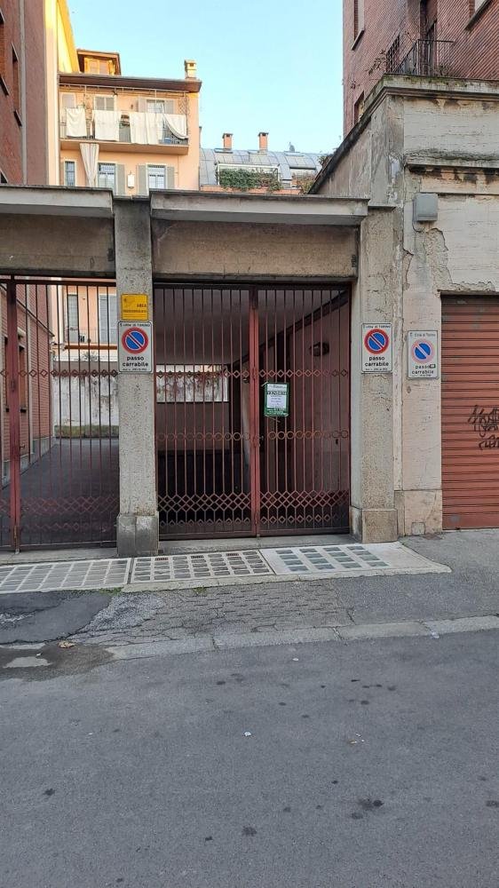 locale di sgombero in vendita a Torino