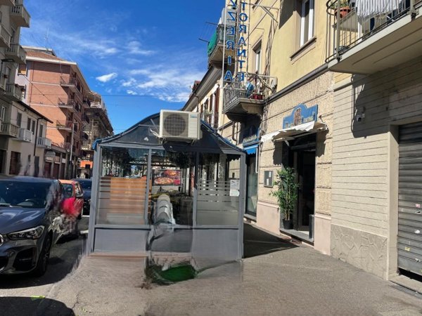 negozio in vendita a Torino in zona Madonna di Campagna
