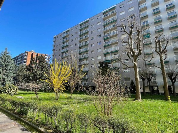appartamento in vendita a Torino in zona Santa Rita
