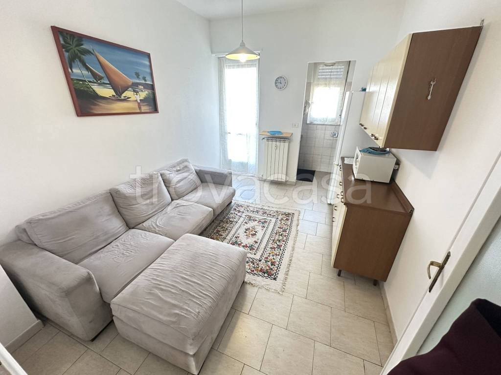 appartamento in vendita a Torino in zona Borgata Vittoria