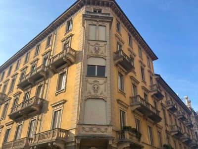 appartamento in vendita a Torino in zona Crocetta