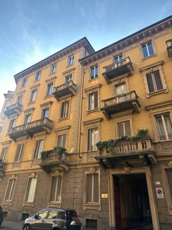 appartamento in vendita a Torino in zona Crocetta