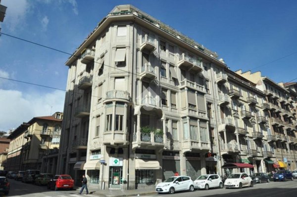 appartamento in vendita a Torino in zona San Salvario