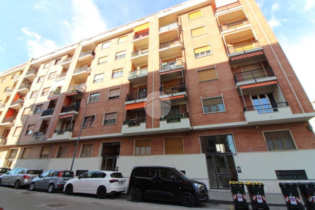 appartamento in vendita a Torino in zona Lingotto