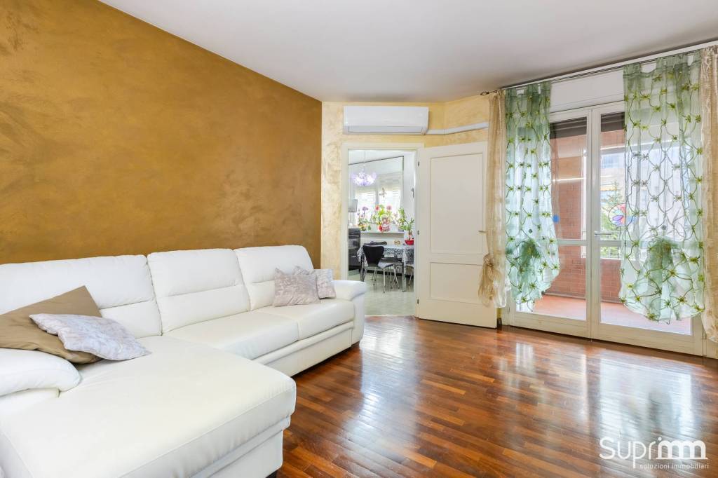 appartamento in vendita a Torino in zona Parella