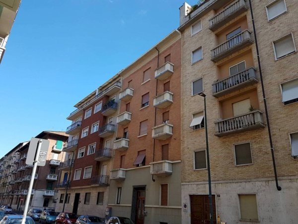 appartamento in vendita a Torino in zona Parella