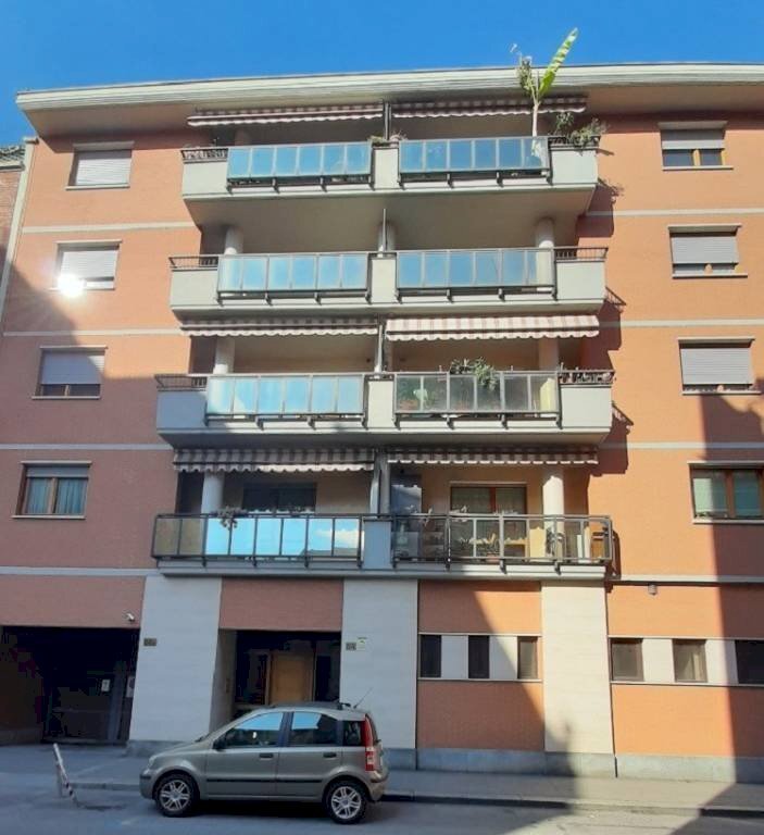 appartamento in vendita a Torino in zona Campidoglio