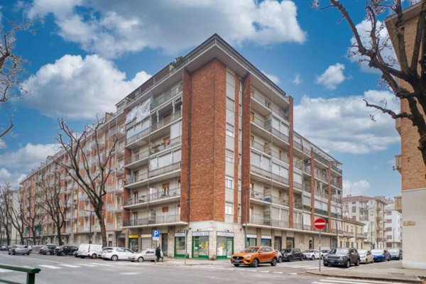 appartamento in vendita a Torino in zona Borgata Vittoria