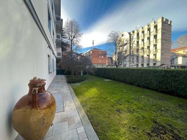 appartamento in vendita a Torino in zona Madonna del Pilone