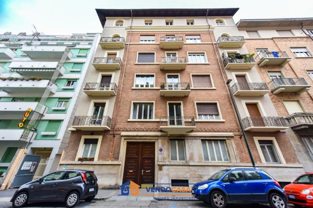 appartamento in vendita a Torino in zona Crocetta