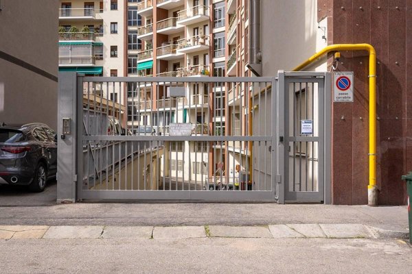 locale di sgombero in vendita a Torino in zona Crocetta