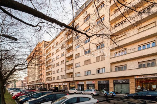 appartamento in vendita a Torino in zona Lingotto