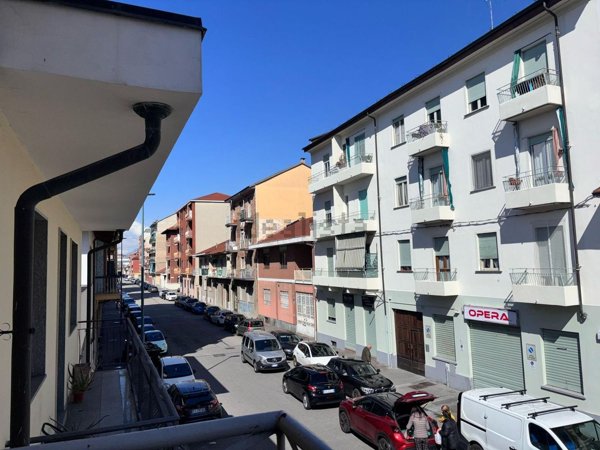 casa indipendente in vendita a Torino in zona Mirafiori Sud