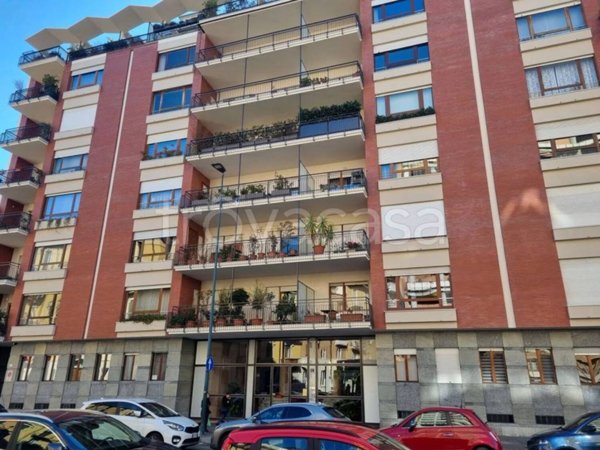 ufficio in vendita a Torino in zona Cit Turin