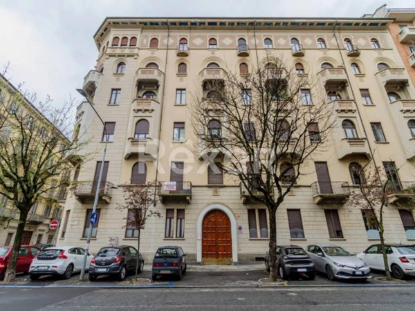 appartamento in vendita a Torino in zona San Salvario