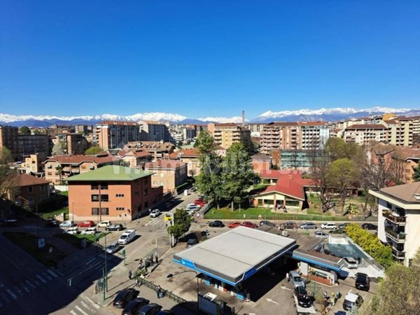 appartamento in vendita a Torino in zona Santa Rita