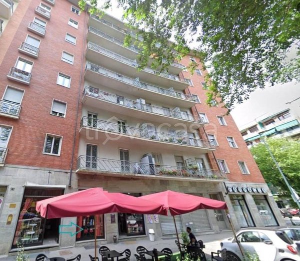 negozio in vendita a Torino in zona Vanchiglia