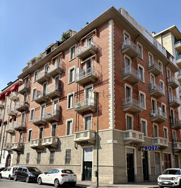 appartamento in vendita a Torino in zona Borgo San Paolo