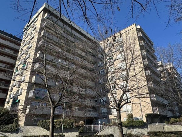 appartamento in vendita a Torino in zona Millefonti