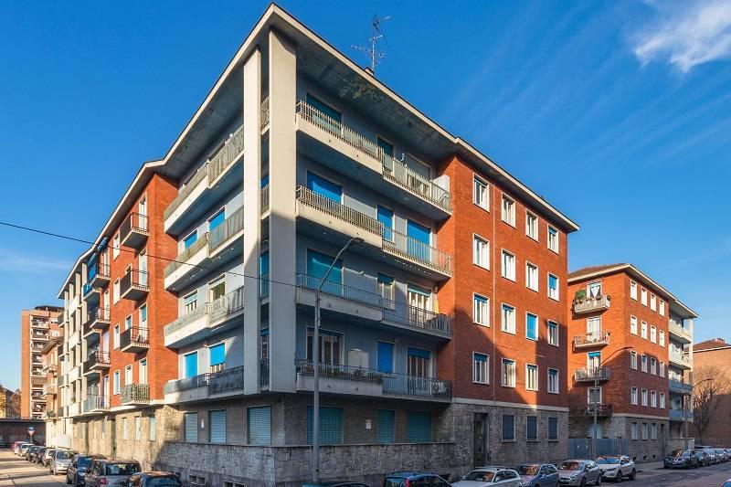 appartamento in vendita a Torino in zona Lingotto