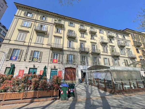 appartamento in vendita a Torino in zona Cit Turin