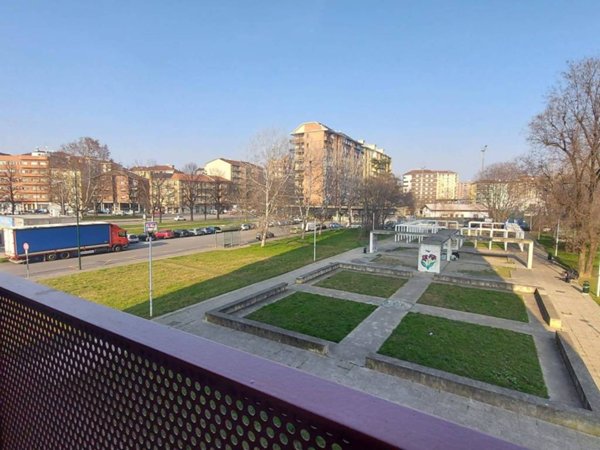 appartamento in vendita a Torino in zona Mirafiori Nord