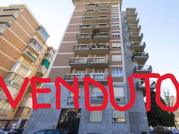 appartamento in vendita a Torino in zona Cenisia