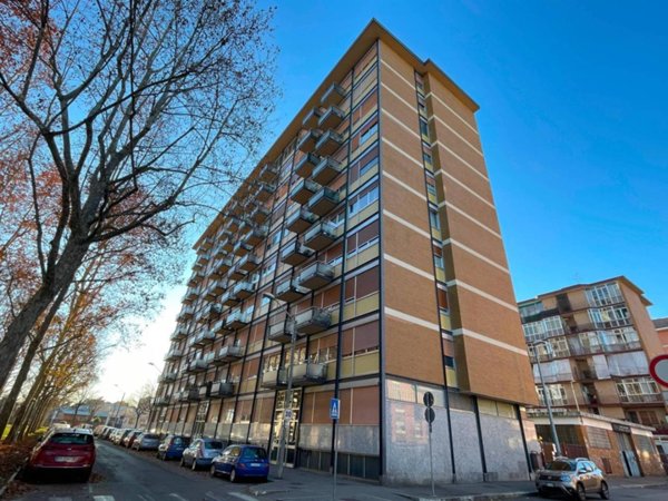 appartamento in vendita a Torino in zona Lingotto